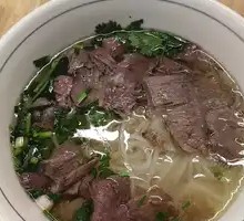 Clear Soup Beef Noodles
