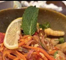 Spicy and Sour Boneless Chicken Feet