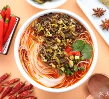 Spicy Pickled Cabbage Rice Noodles