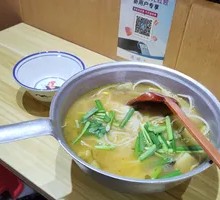 Crispy Pork Hot Pot Noodles