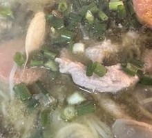 Sour Cabbage with Four Fresh Ingredients