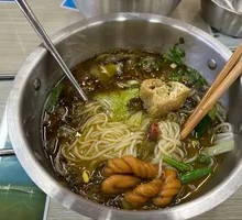 Sour Cabbage Pork Liver Noodles