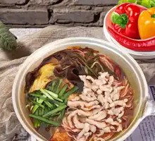 Spicy Pickled Pepper Shredded Pork Rice Noodles