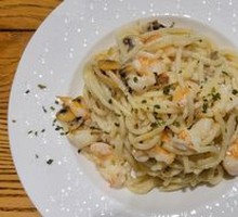 Creamy Shrimp and Mushroom Pasta