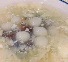 Sweet Rice Balls in Fermented Wine