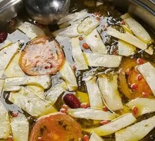 Pork Bone Sour Soup Pot