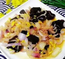 Scrambled Eggs with Onion and Wood Ear Mushroom