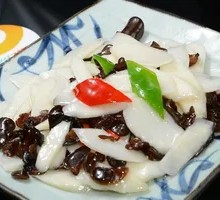 Stir-fried Yam with Wood Ear Mushrooms