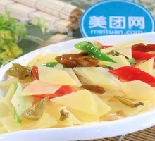 Sichuan-style Pickled Pepper Potato Slices