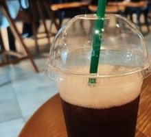 Ice-Shaken Raspberry Blackcurrant