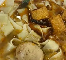 Fish Cake Braised Egg Noodles