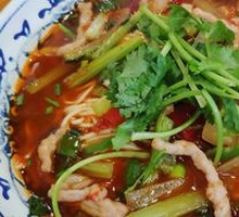 Green Pepper Shredded Pork Noodles