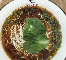 Small Noodles with a Bold Flavor