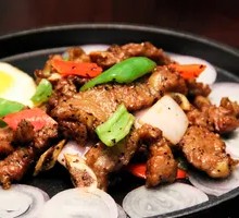 Sizzling Pepper-Flavored Beef Short Ribs