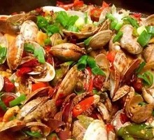 Garlic Steamed Clams