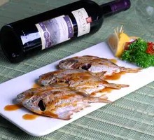 Charcoal-Grilled Spanish Mackerel