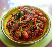 Stir-Fried Spicy Crawfish