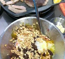 Self-Service Ice Coconut Dessert