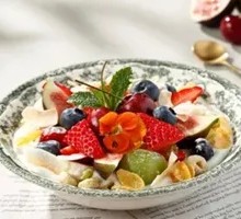 Fig Healthy Yogurt Bowl