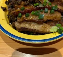 Braised pork with glutinous rice