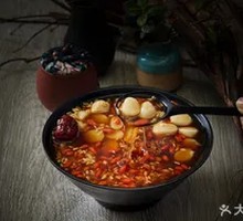 Cold Rice Flour Balls with Fermented Rice Wine to Cool and Quench Thirst