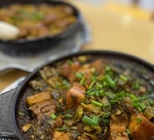 Sour Cabbage Braised Pork