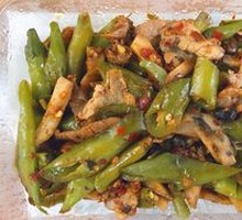Bell Pepper and Pork Stir-Fry Rice Bowl