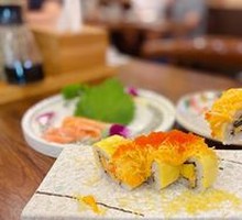 Signature Crab Roe Roll