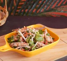 Thai Crushed Chicken Feet