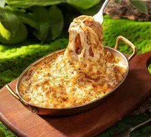 Waterfall Cheese Meat Sauce Spaghetti