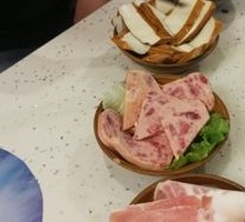 Self-service Luncheon Meat
