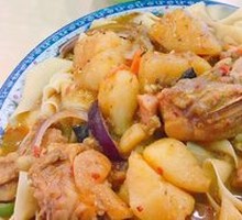 Big Pot Chicken Noodles