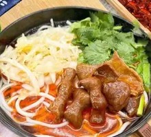 Signature Braised Intestine Rice Noodles