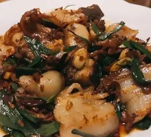 Pork Rib and Spicy Sliced Pork Stir-fry