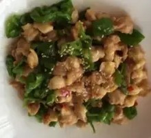 Spicy Green Pepper with Pig's Trotter Tendons