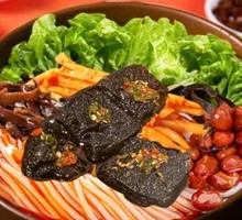 Stinky Tofu with Luosifen