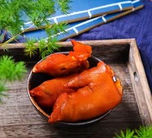 Spicy Pig Trotters