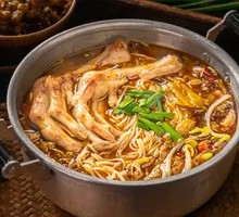 Sour Cabbage Duck Foot Noodles