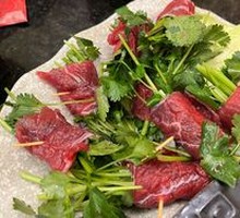 Sliced Beef with Green and Red Peppers