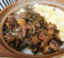 Braised Pork with Preserved Vegetable Baozi Rice