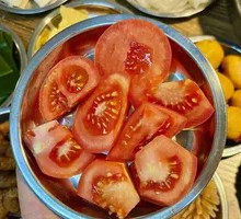Tomato and Tender Pork Slices