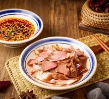 Braised Pork with Walnuts