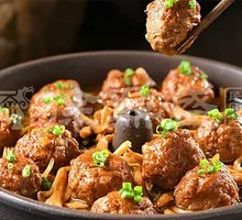 Homestyle Pork Dumplings with Soup