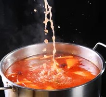 Golden Tomato Hot Pot at Latitude 40°