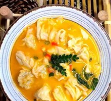 Crab Roe Shrimp Tom Yum Soup Dumplings