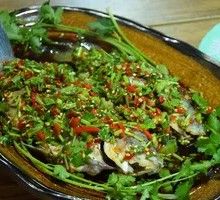 Steamed Crucian Carp with Chopped Chili