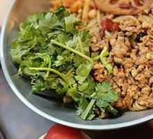 Nanchang Meat Sauce Noodles