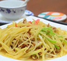 Shredded Pork with Potatoes