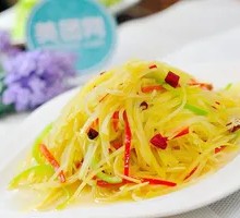Sliced Potatoes with Green Pepper