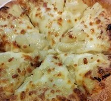Classic Sultan King Durian Pizza with Full Durian